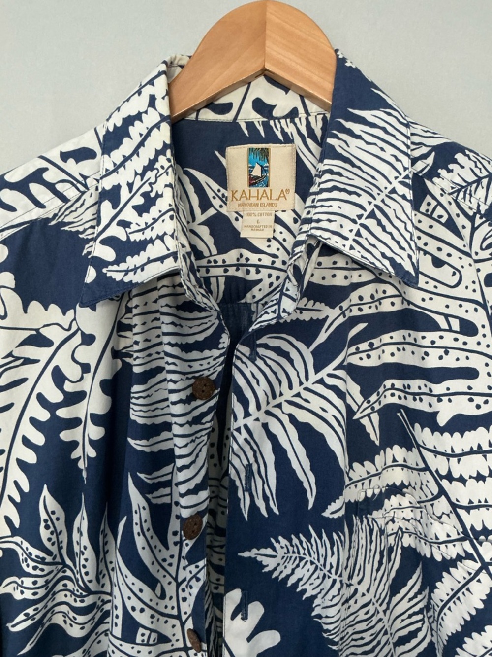Kahala Men's Aloha Hawaiian Shirt Size L